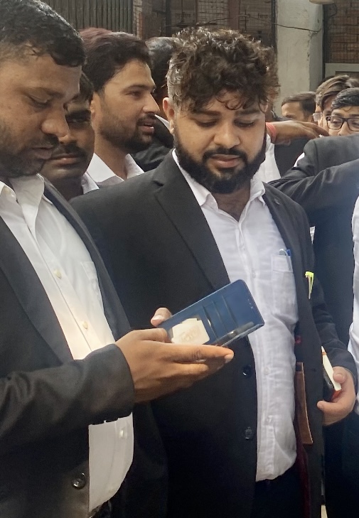 fake mobile applications news by mohit bajaj